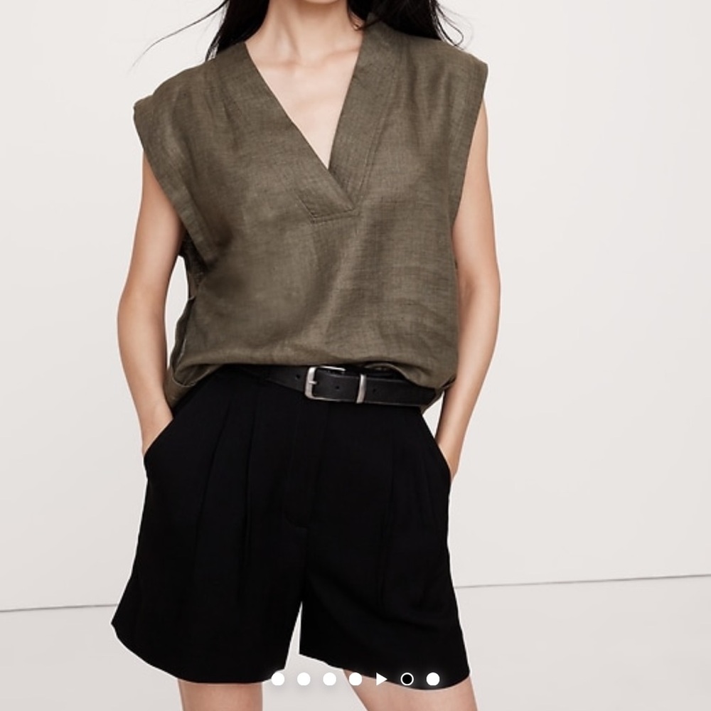 Banana Republic Linen Sleeveless V-Neck Top
